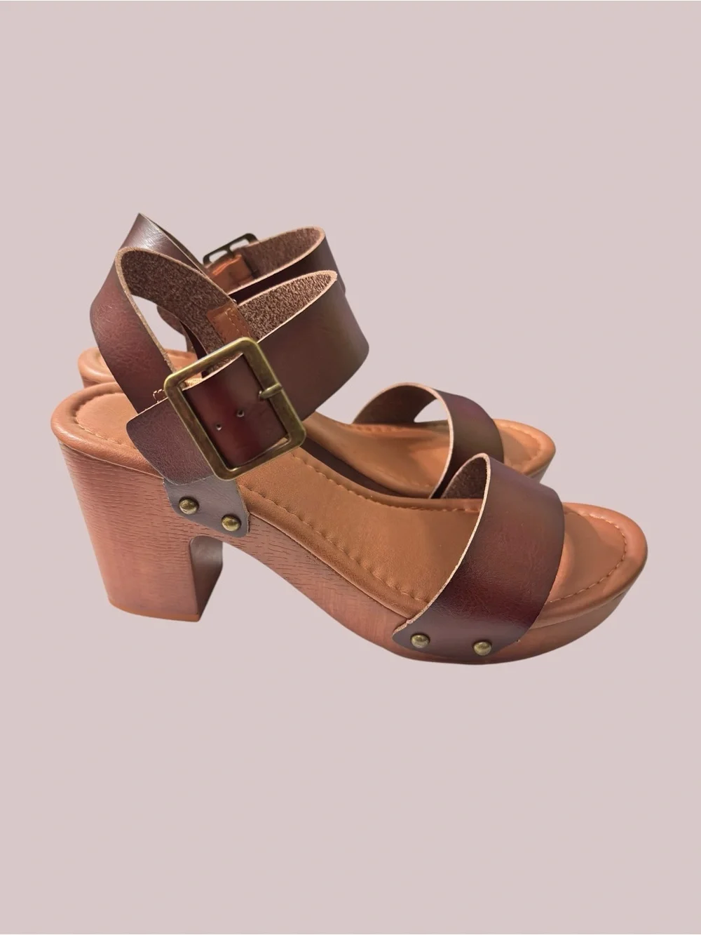 CUSHIONAIRE Women's Sydney Faux Wood Sandals + LiteSole Technology NWT Size 8